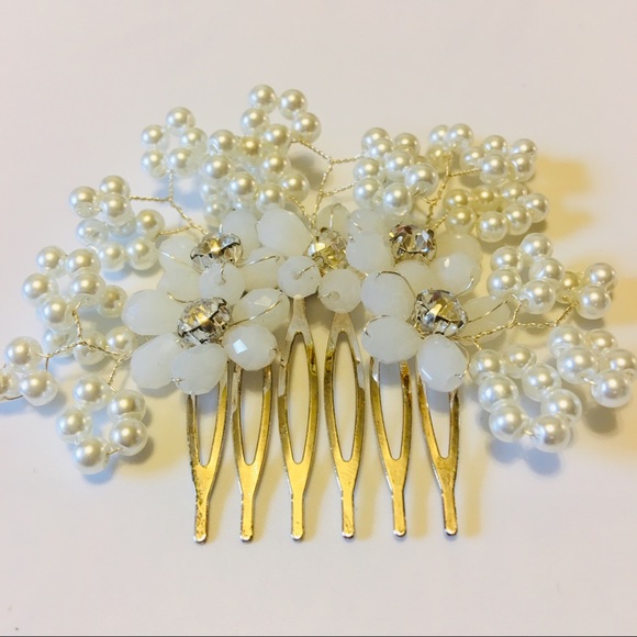 ❤️ Pearl Flower Hair Comb - White - Picture 2 of 7